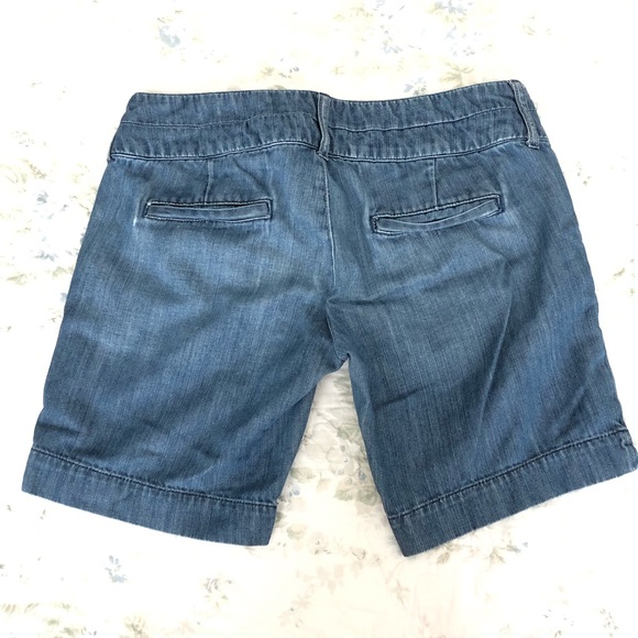 American Eagle Bermuda Shorts - Picture 4 of 5